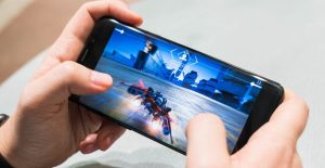 Ukuran Layar HP Paling Pas untuk Gaming