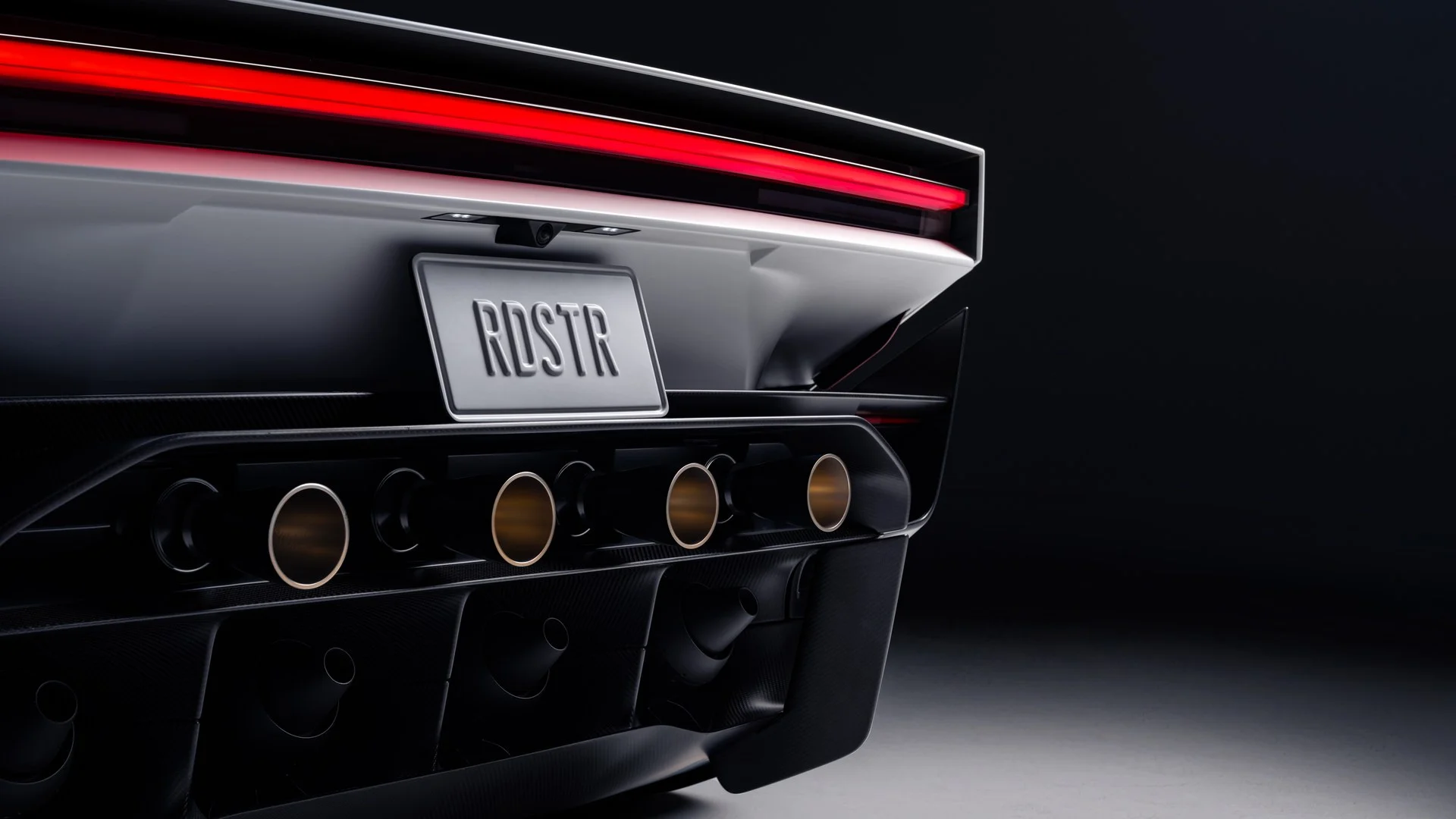 Deretan thruster di bagian belakang Tesla Roadster